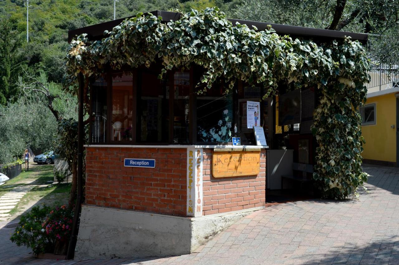 Camping Alpino - Nature Village Malcesine Eksteriør bilde